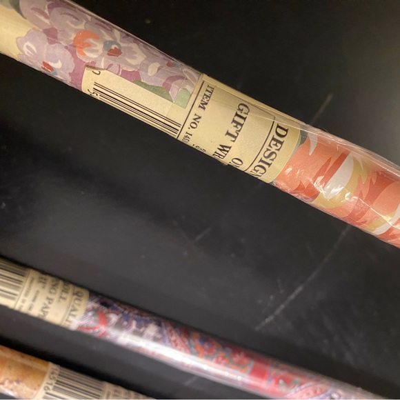 vintage wrapping paper rolls from estate sale. Set of 3. New without tags. - Picture 6 of 12